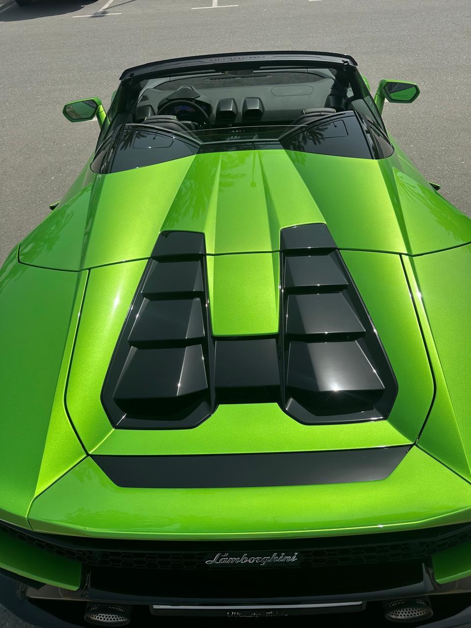 Luxury car available for rent in Dubai