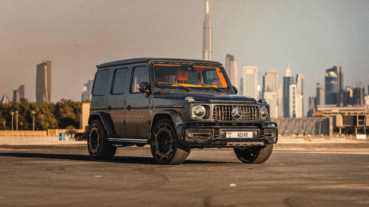 Luxury car available for rent in Dubai