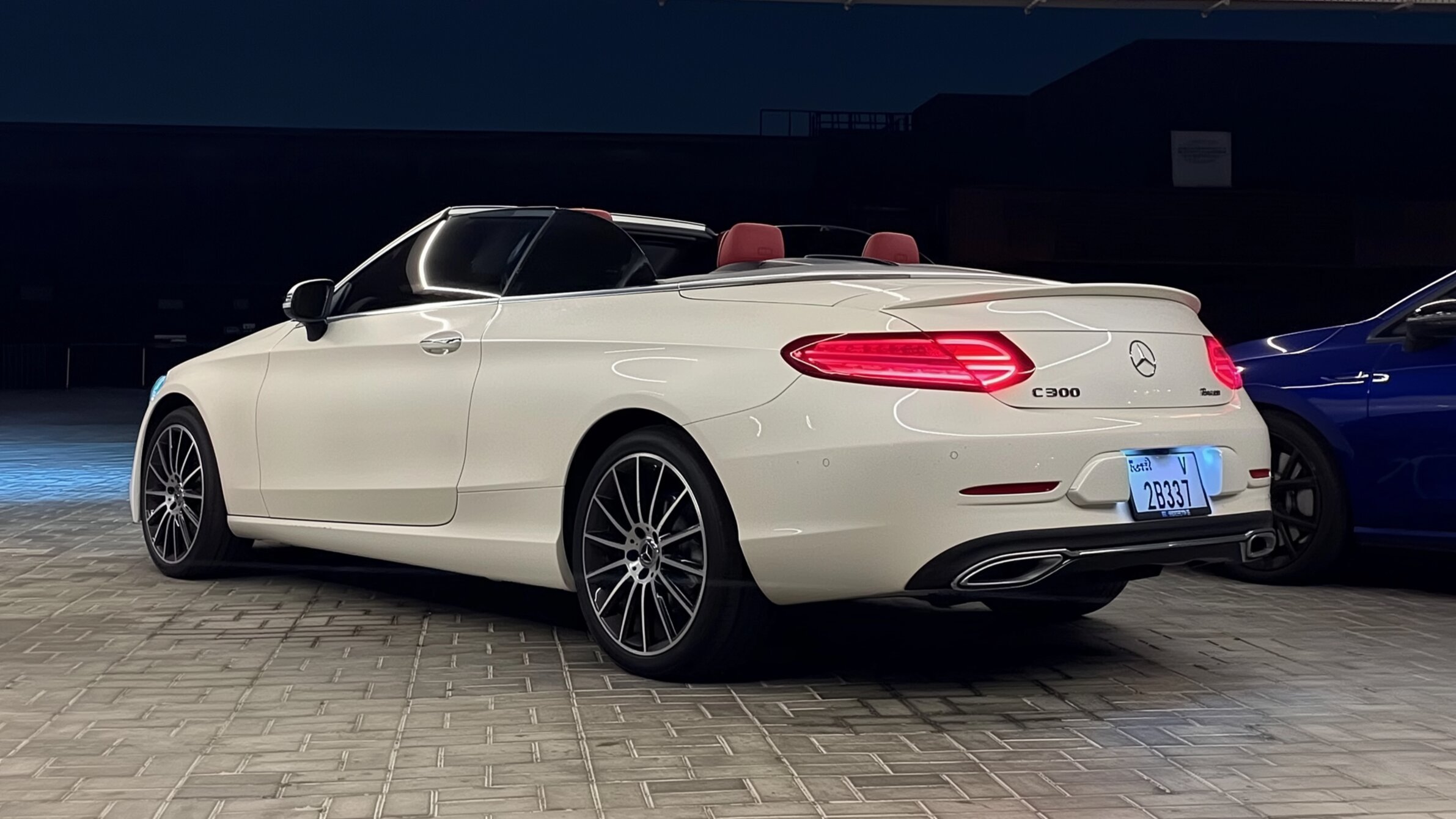 Mercedes C-Class 2023 photo 2