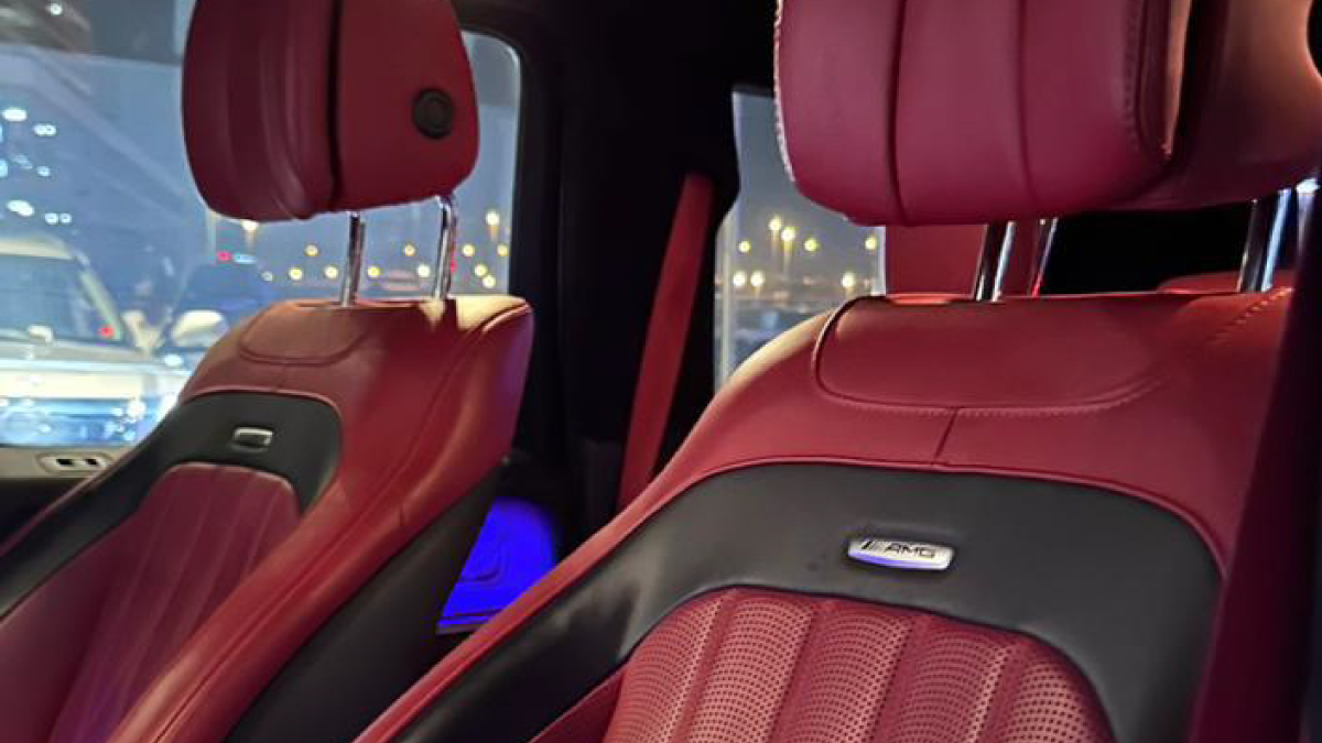 Luxury car available for rent in Dubai