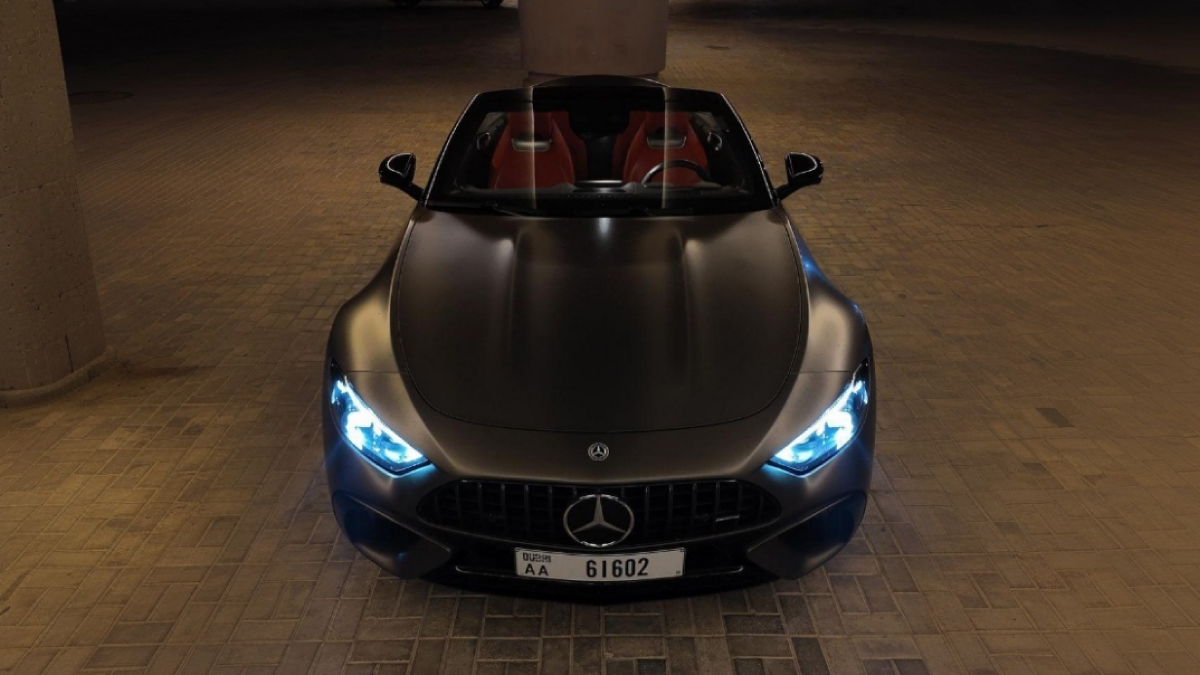 Luxury car available for rent in Dubai