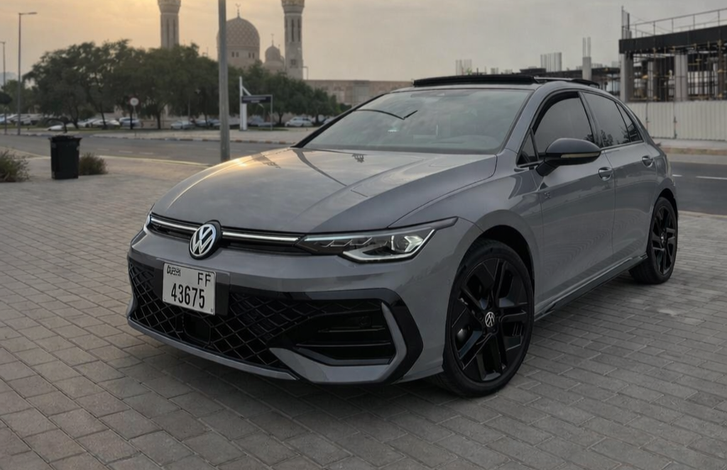 Volkswagen Golf 8 R LINE