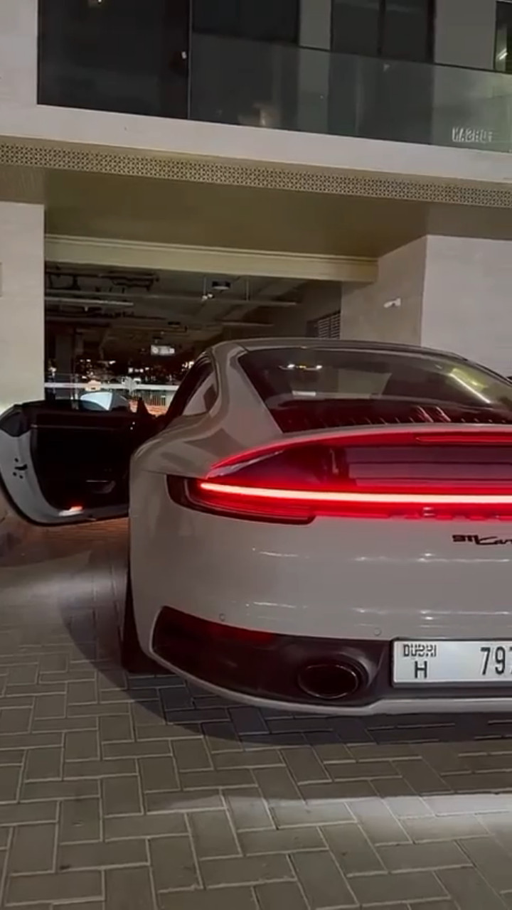 Porsche 911 Carrera 2025